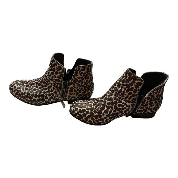 Eric Michael Booties - Picture 4 of 5